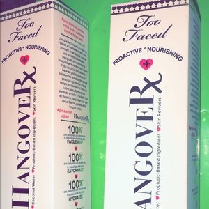 Too faced primer (2 40ml primers)